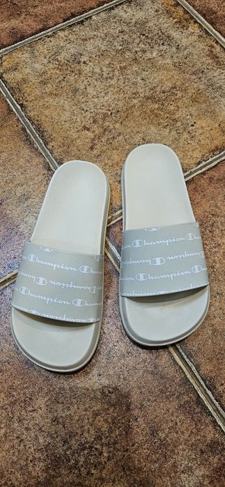 Slapi plaja dama