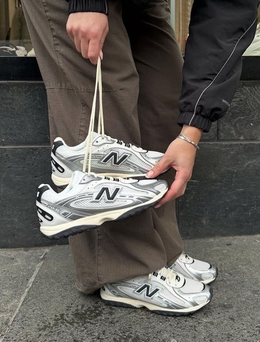 New Balance 204l
