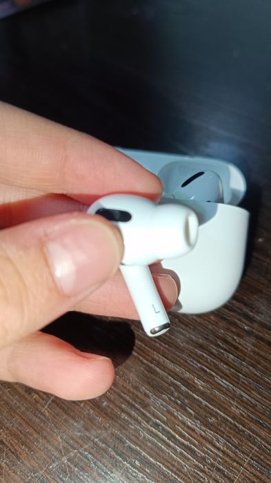 Air Pods Pro DUBAI.