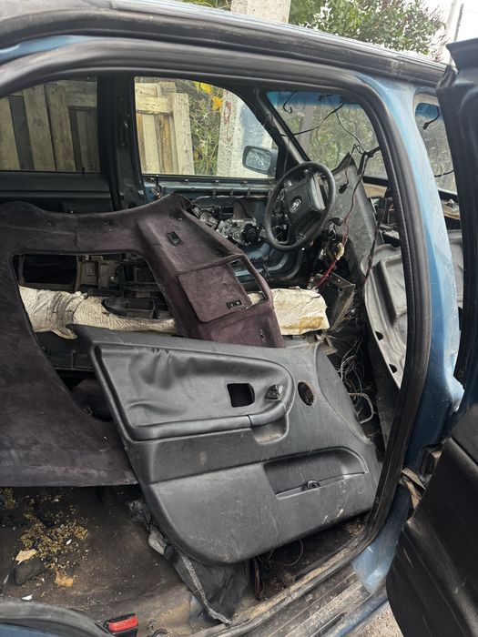 Бмв е36 по запчастям в полный разбор