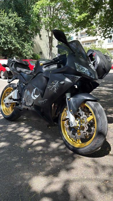 Vand motocicleta  HONDA CBR RR 600CMC