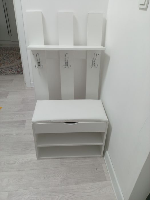 Вешалка и обувница