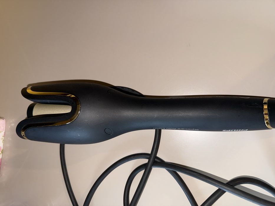 Philips маша за коса BHB876