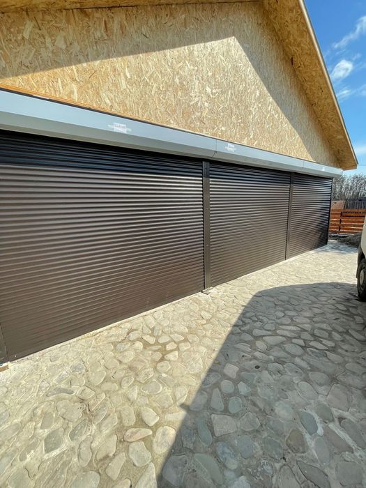 Rulouri si usi de garaj