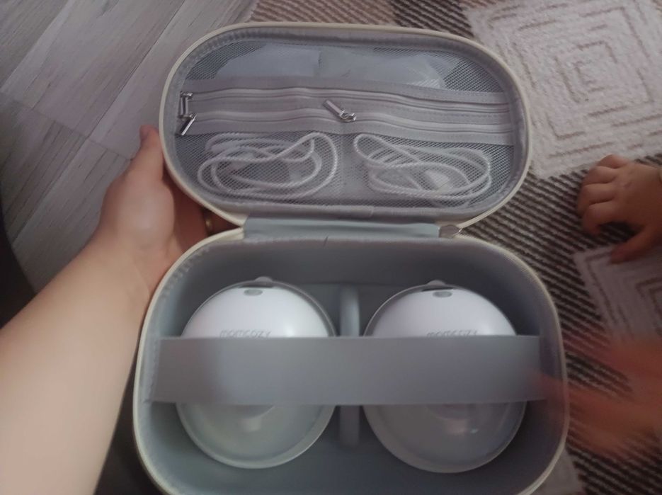 Momcozy M5 електрическа помпа за кърма hands free двойна