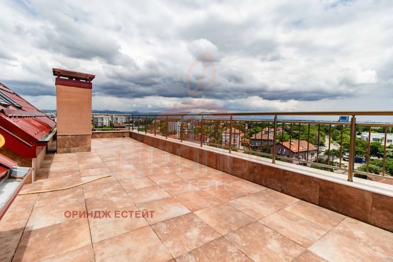 Продава се Тристаен апартамент в София, Левски - 197 кв.м за 1270 €/кв.м - Снимка #10