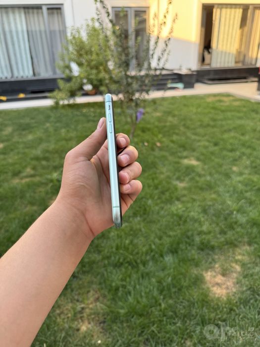 Iphone 11 xotira 128gb