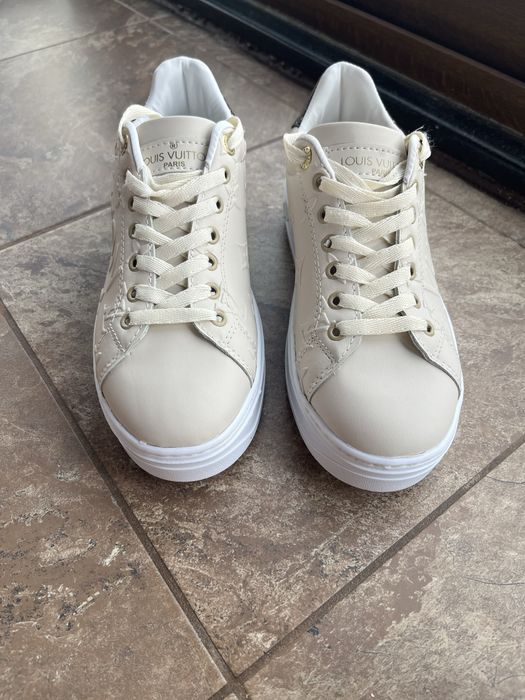 Кецове - Louis Vuitton Time Out.