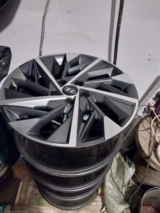 Продам диски от хундай