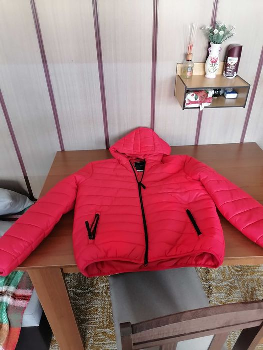 Ново мъжко яке размер хл .