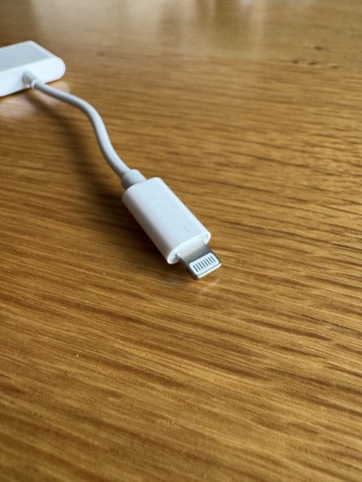 Адаптер на Apple в добро състояние