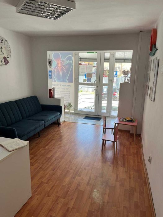 De vânzare  spațiu comercial (apartament 4 camere )ultracentral tel. 0722576502