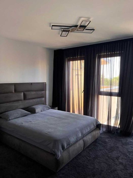 Дава се под наем Тристаен апартамент в София, Зона Б-5 - 106 кв.м за 590 € - Снимка #1