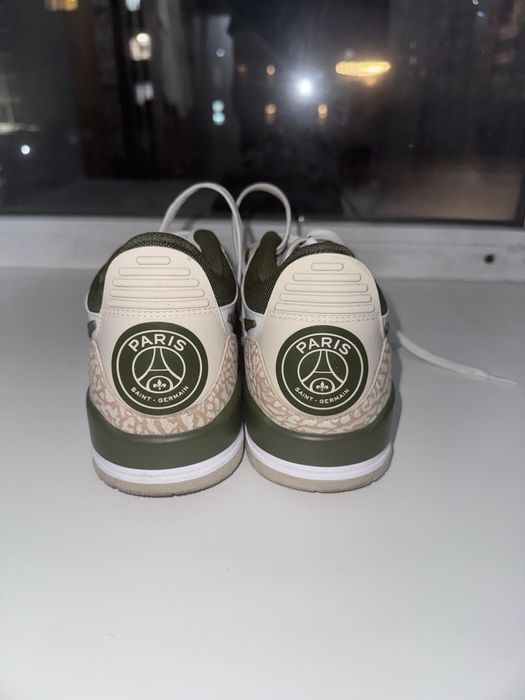 Кроссовки эир джордан