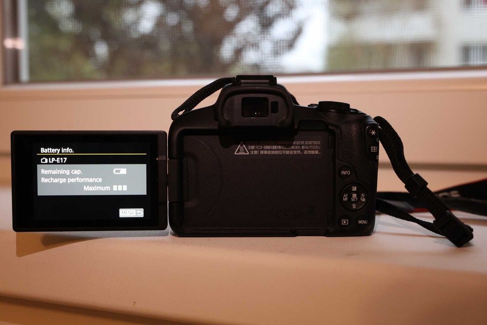 Canon EOS R50 + 4 obiective RF/RF-S – pachet complet, stare foarte bună