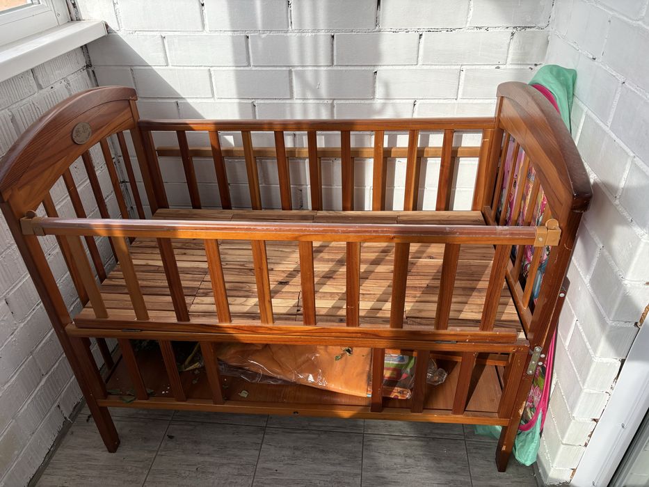 Кроватка детская продам