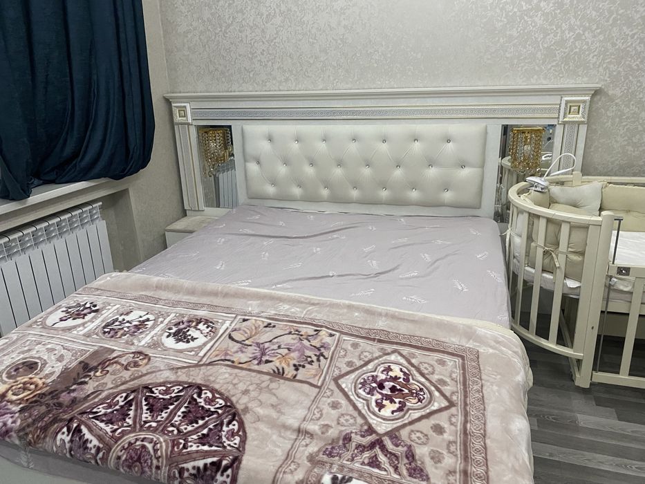 Шкаф+тумба+трюмо+диван комплект