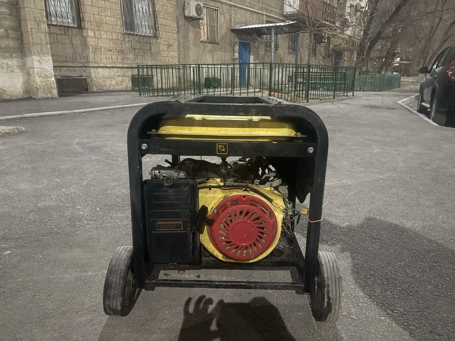 Генератор бензиновый