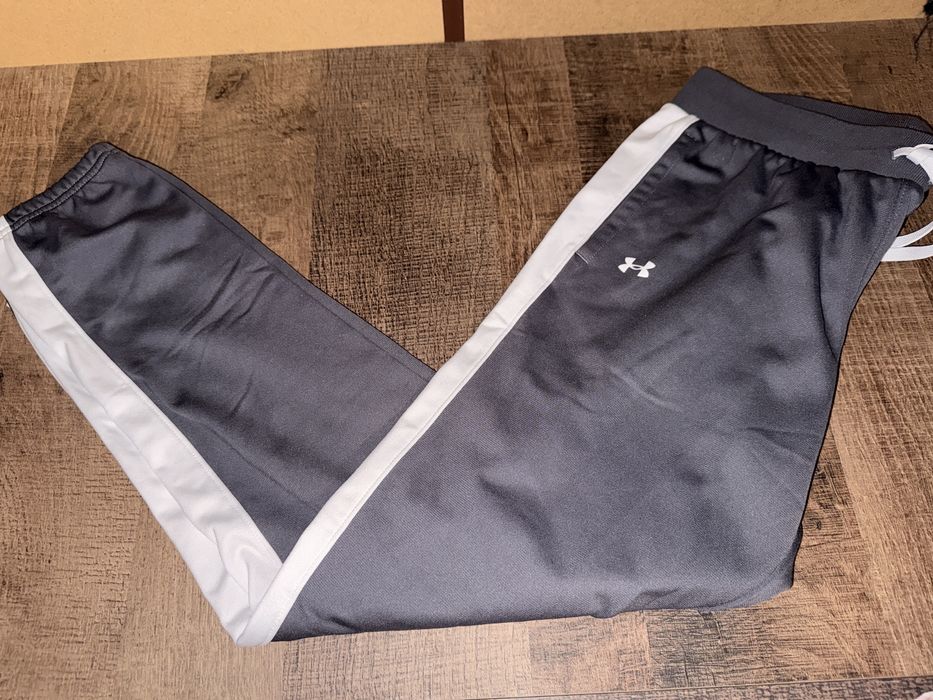 Спортен комплект Under Armour