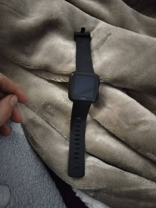 Ceas smartwatch Fitbit Versa
Va Ceas smartwatch Fitbit Versaprezentam Fitbit Versa, ceasul inteligent potrivit pentru orice moment din zi, ce te ajuta