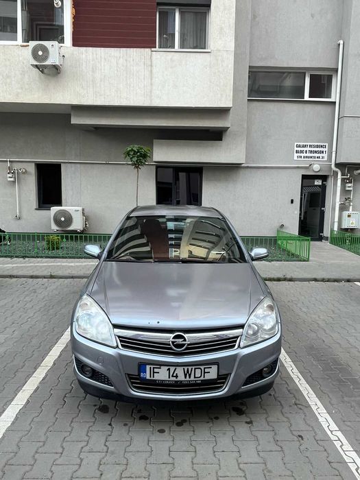 Proprietar vând Opel Astra H, 2008, 1,6 benzina, sedan