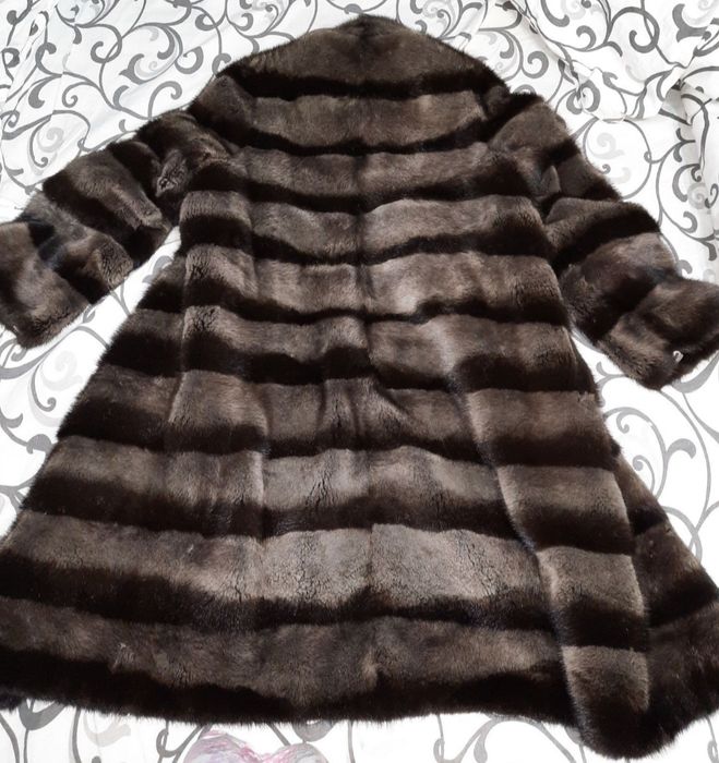 Продам норковую шубу