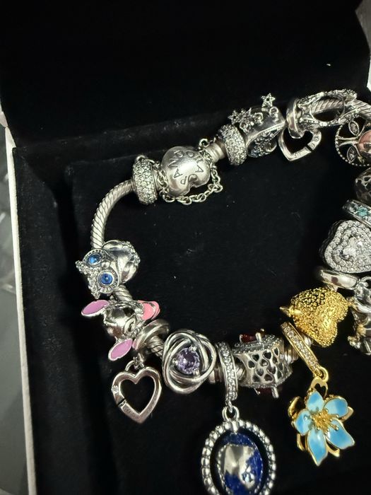 Bratara pandora 17charmuri noi