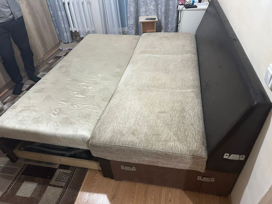 Отлам даром диван