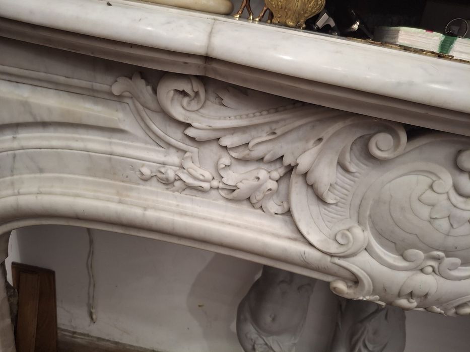 Șemineu ornamental marmură albă de Carrara