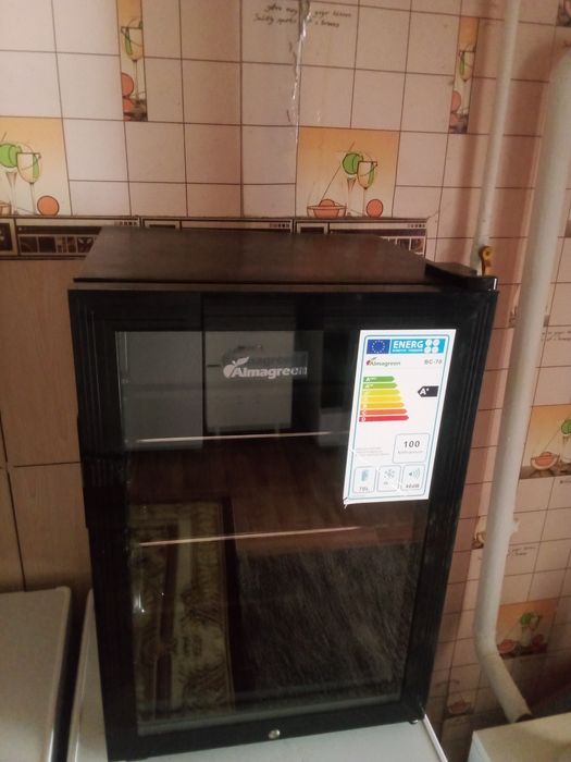 Холодильник и морозильник