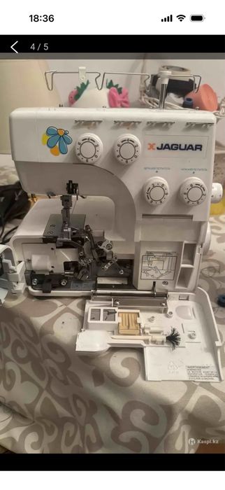 Продам оверлог Ягуар