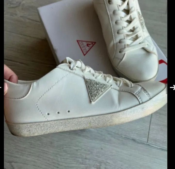 Дамски кецове Guess