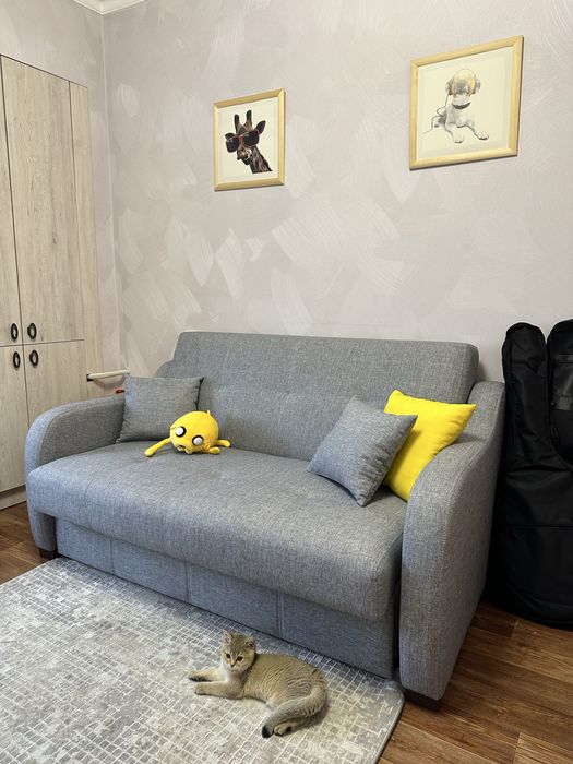 Продам диван прямой