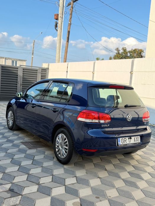 VOLKSWAGEN Golf 2011 — imagine 4