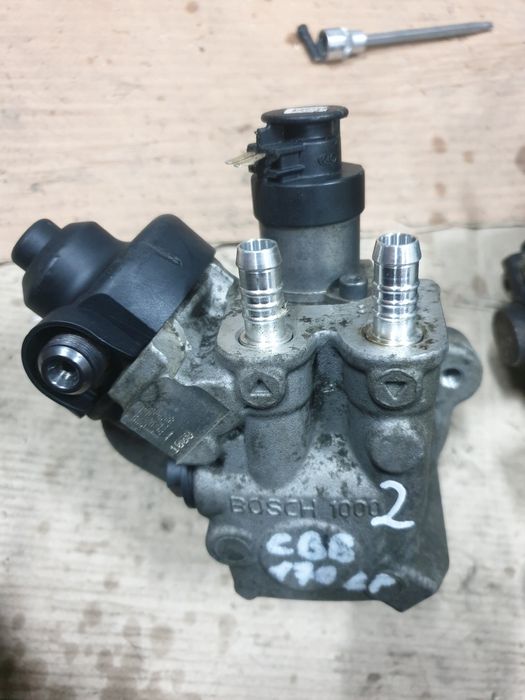 Pompa inalte inalta presiune 2.0 tdi CBA CBB CAG 0445010507 03L130755