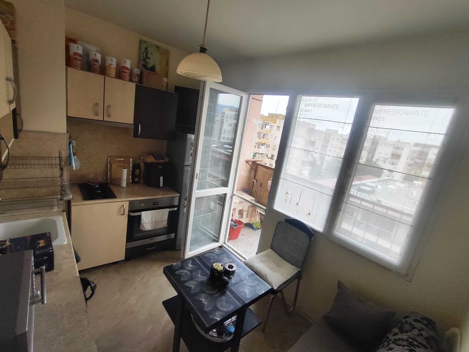 Дава се под наем Двустаен апартамент в Пловдив, Тракия - 50 кв.м за 306 € - Снимка #3