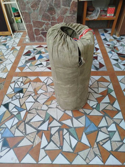 продам почти новый спальный мешок