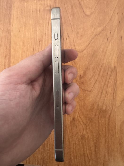 Продам iphone 15 pro