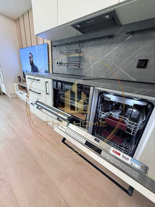 Дава се под наем Двустаен апартамент в Варна, Бриз - 70 кв.м за 1100 € - Снимка #2