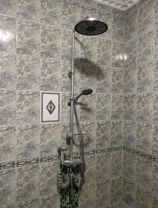 Продам смеситель для душа