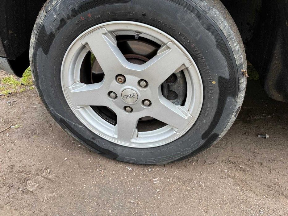 на части Jeep Grand Cherokee 5.7 hemi