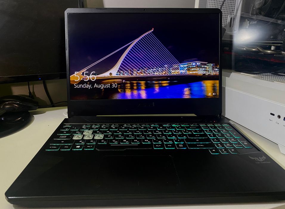 Игровой ноутбук ASUS