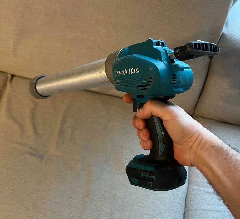 Pistol silicon Makita DCG180 18V LXT profesional doar corp