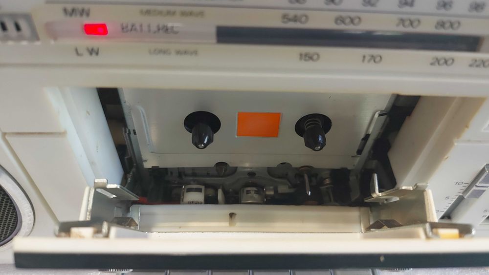 Audio Sonic TBS-8200 Stereo Radio Cassette Recorder