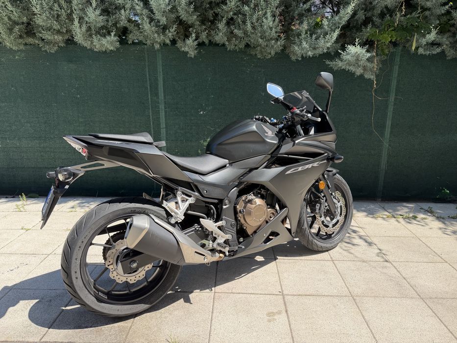 Honda cbr 500r    Ca noua (6537 km)!