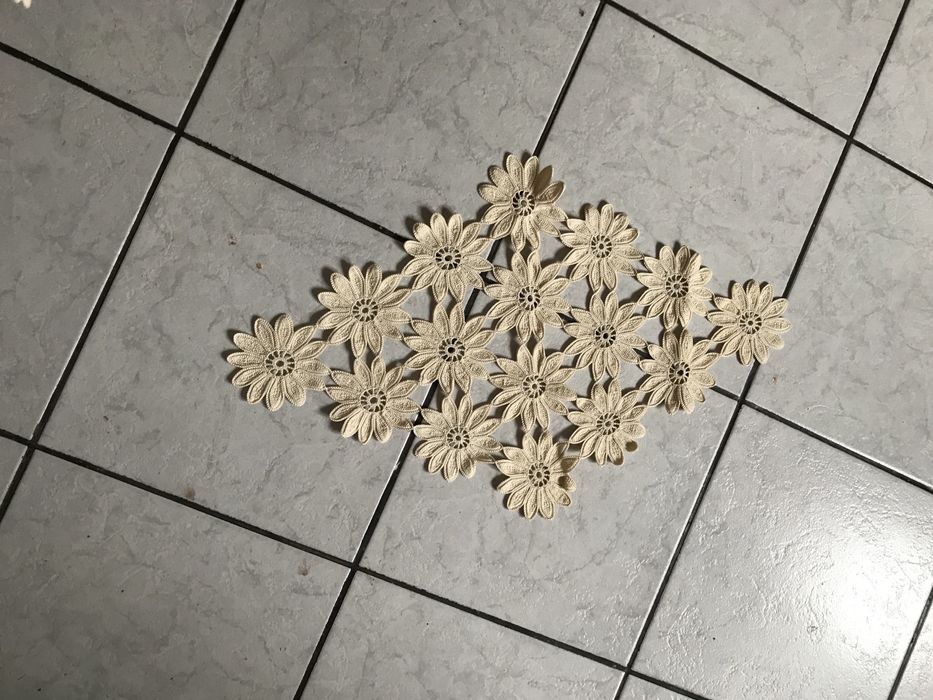 Mileuri macrameu de mina