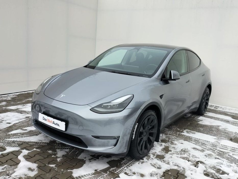 Tesla Model Y Tesla Model Y 2023 - via workleto.com