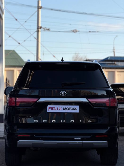 Toyota Sequoia iForce Max Capstone