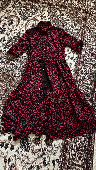 Продам платья б/у в хорошем состоянии