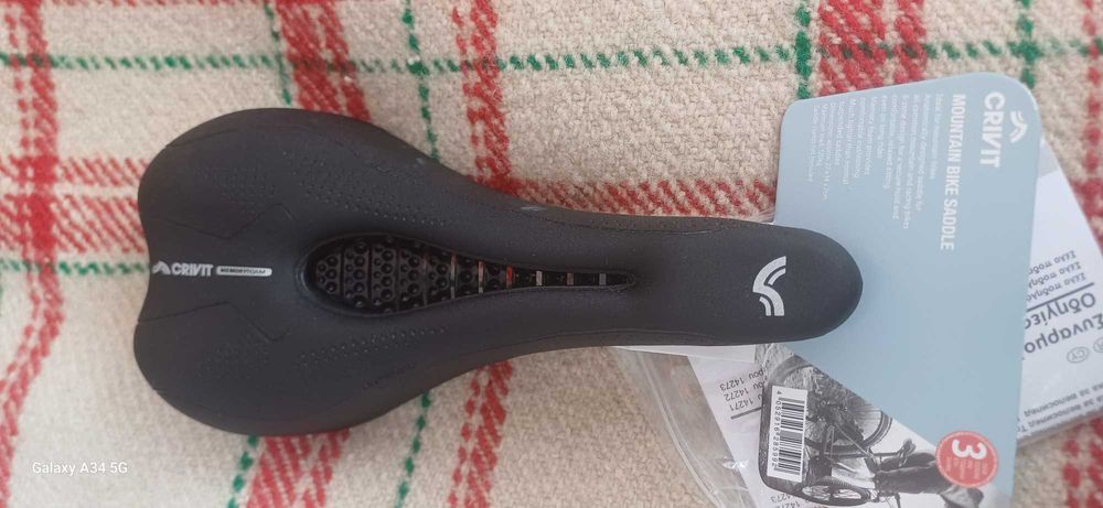 НОВА Седалка за велосипед Crivit